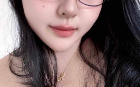 💋 反差御姐小严
