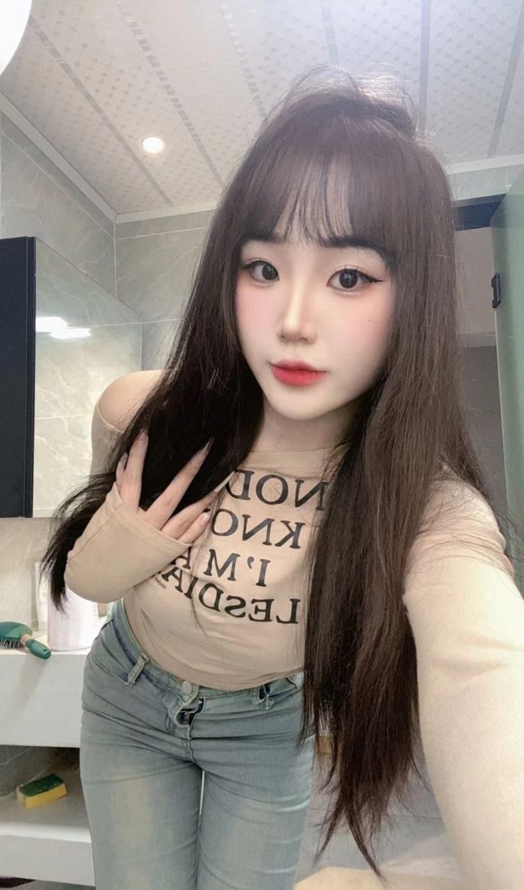 💋 龙华翘臀大奶小雪