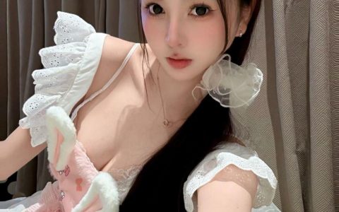 00后身材火辣性感姐姐水多活好